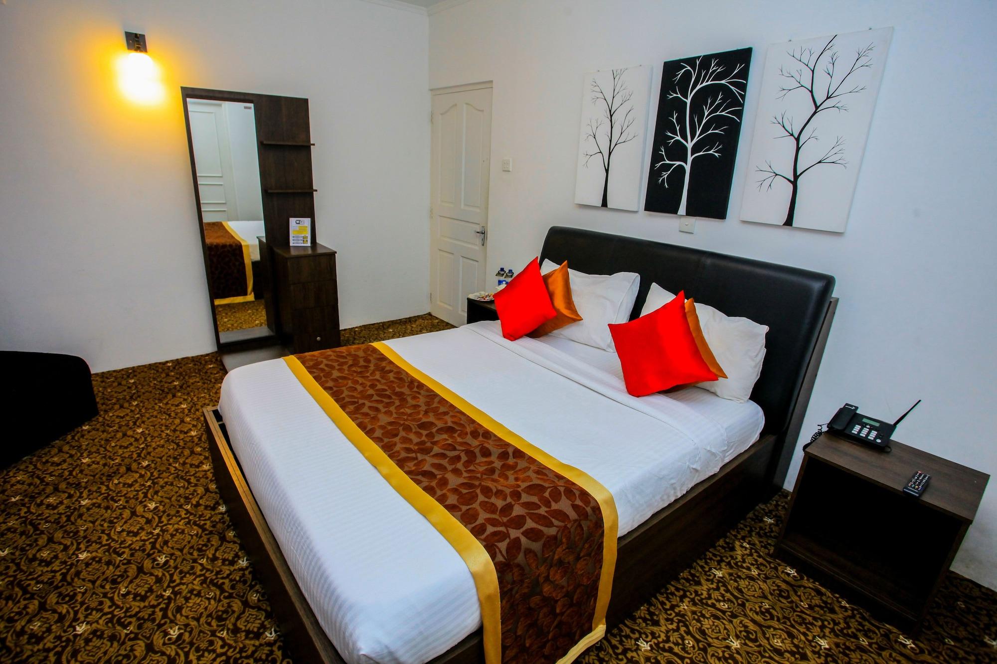 La Cottage Boutique Hotel & Restaurant نوفارا إيلِيا المظهر الخارجي الصورة