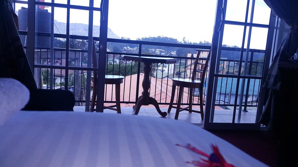 La Cottage Boutique Hotel & Restaurant نوفارا إيلِيا الغرفة الصورة