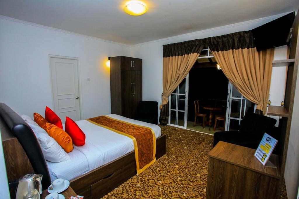 La Cottage Boutique Hotel & Restaurant نوفارا إيلِيا المظهر الخارجي الصورة