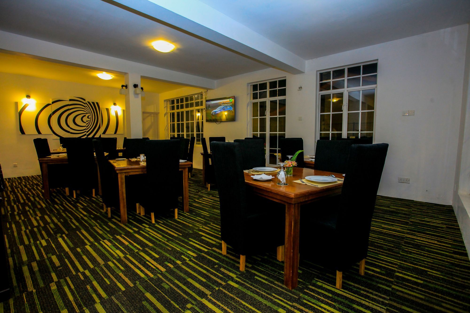 La Cottage Boutique Hotel & Restaurant نوفارا إيلِيا المظهر الخارجي الصورة